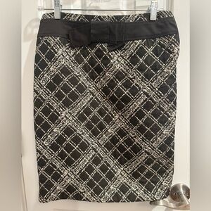 The Limited Black and White Geometric Pencil Skirt